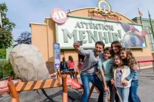attention menhir parc astérix